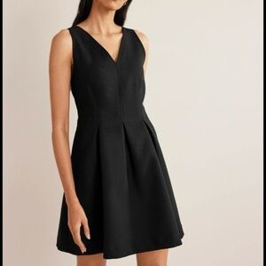 Keepsake‎ The Label Black Deep V-neck sleeveless size medium midi Dress